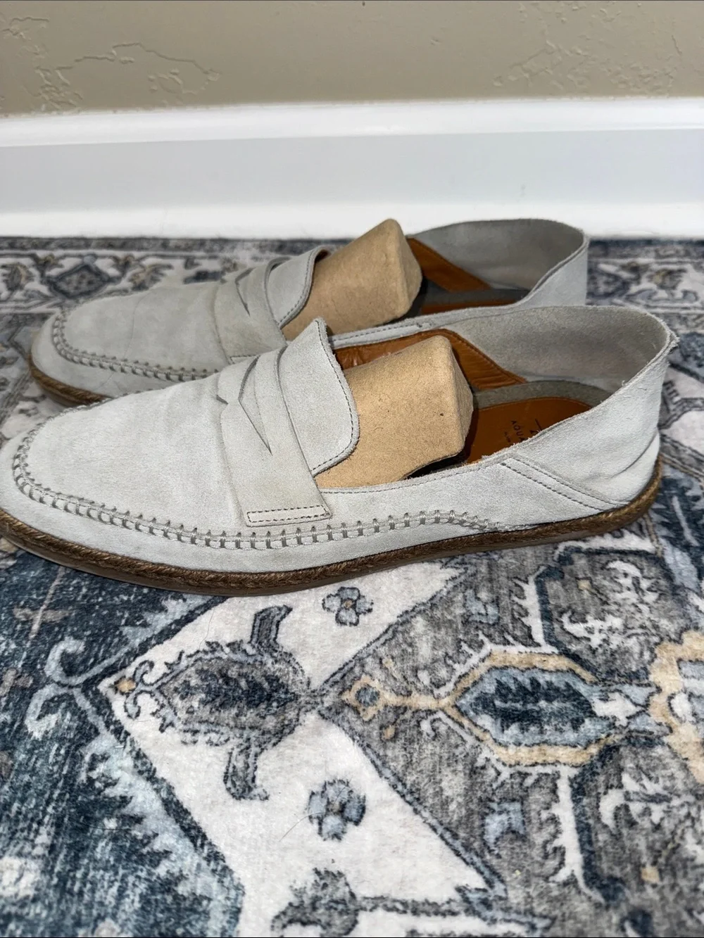 Aquatalia Nikita Italy Penny Loafer Weatherproof Soft Suede‎ Grey Stitch Details